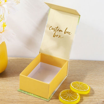 ヨーロッパで人気の生分解性手作り硬質段ボール箱 高級ギフト包装 マグネット式ギフトボックス