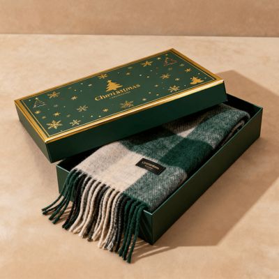 カスタム 豪華 クリスマス ギフト ボックス 梱包用のマット硬紙箱 スカーフ ドレス 下着 シャツ リサイクルされたアセプティック素材