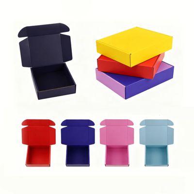 カスタム 13*13*3cm 段ボール箱 小型 カラフルなメール便 アパレル 光沢ラミネート リサイクル素材 キャンドル配送用