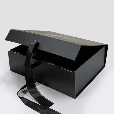 157g アート紙 マグネット包装箱 2mm カードボード 磁気ギフトボックス リボン付き