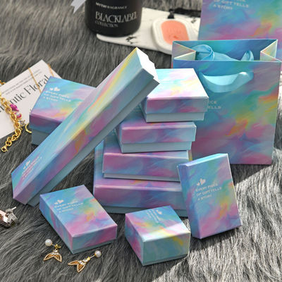 オーダーメイド ロゴ 宝石 箱 女性 ネックレス イヤリング 指輪 美しいパッケージ 紙のプレゼント箱
