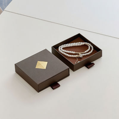 カスタムロゴ入り、環境に優しい印刷、硬質リサイクルスタイル、紙製パッケージング、段ボール引き出しボックス、ジュエリー用スライド式