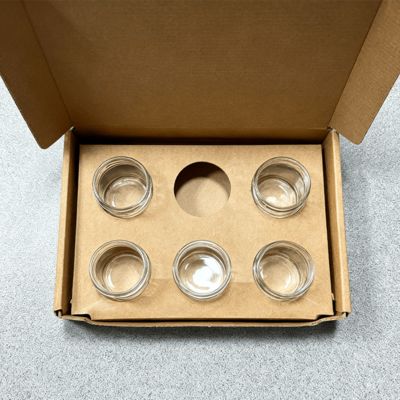 2オンスのアロマキャンドル缶用カスタム6パッククラフト段ボールギフト包装箱、金箔＆マットラミネート印刷加工