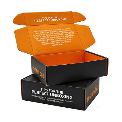 カスタムロゴ 衣装用Tシャツ キャップハットのためのファッションと流行のゴロゴロ紙配送箱