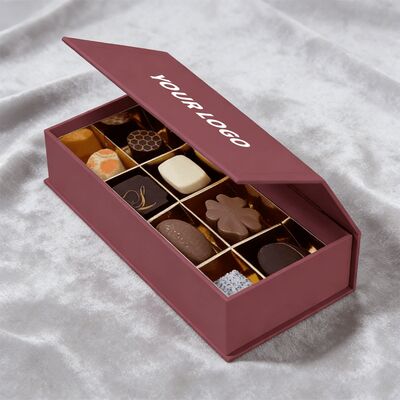 高級感のある環境に優しいUVコーティングされた硬質段ボール磁気クロージャーギフトボックス（チョコレートブランド包装用ロゴ付き）