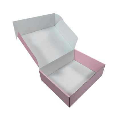 オーダーメイドサイズ 輝く仕上げ 衣装の出荷用紙箱
